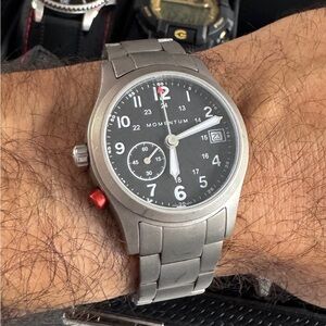 MOMENTUM PATHFINDER III VINTAGE TITANIUM ALARM MILITARY FIELD WATCH RARE